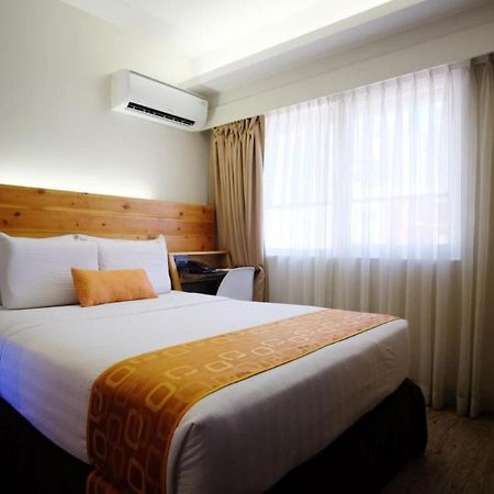 Cuarto Hotels Cebu Exterior photo
