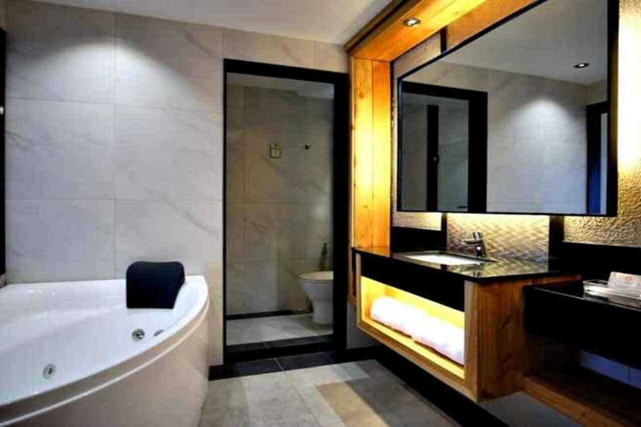 Cuarto Hotels Cebu Exterior photo