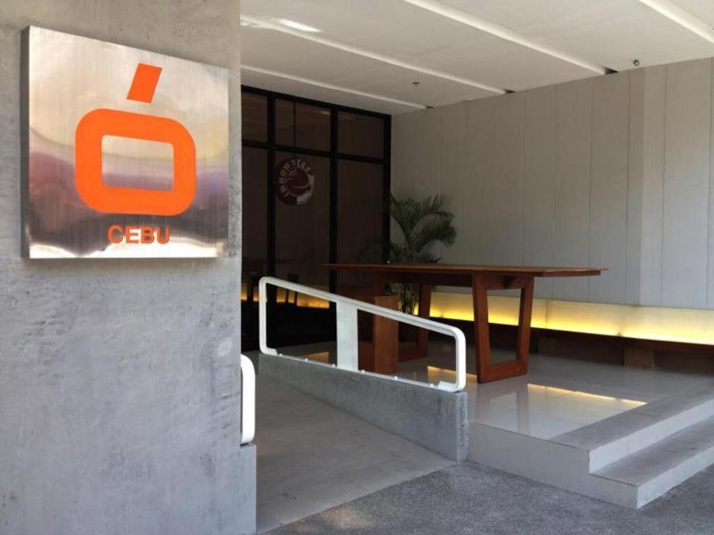 Cuarto Hotels Cebu Exterior photo