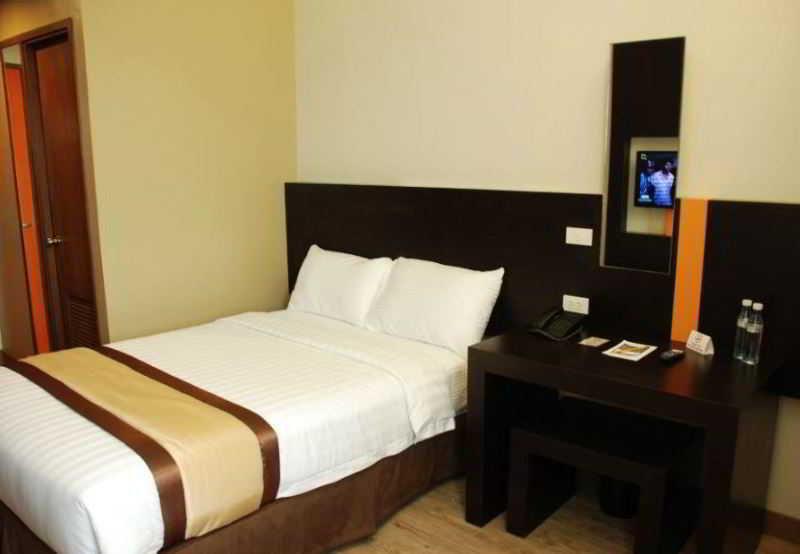 Cuarto Hotels Cebu Exterior photo