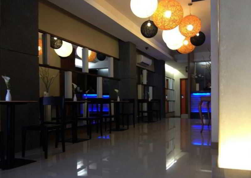 Cuarto Hotels Cebu Exterior photo