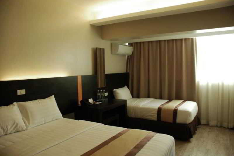 Cuarto Hotels Cebu Exterior photo
