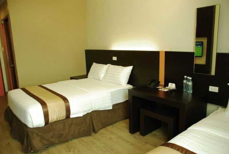 Cuarto Hotels Cebu Exterior photo