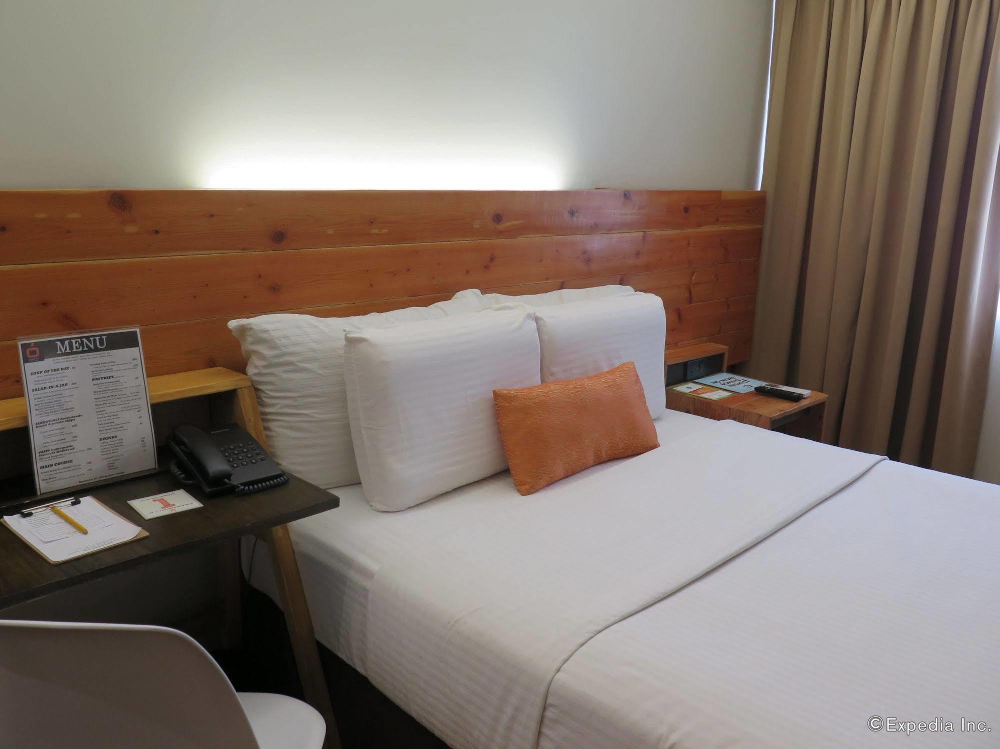 Cuarto Hotels Cebu Exterior photo