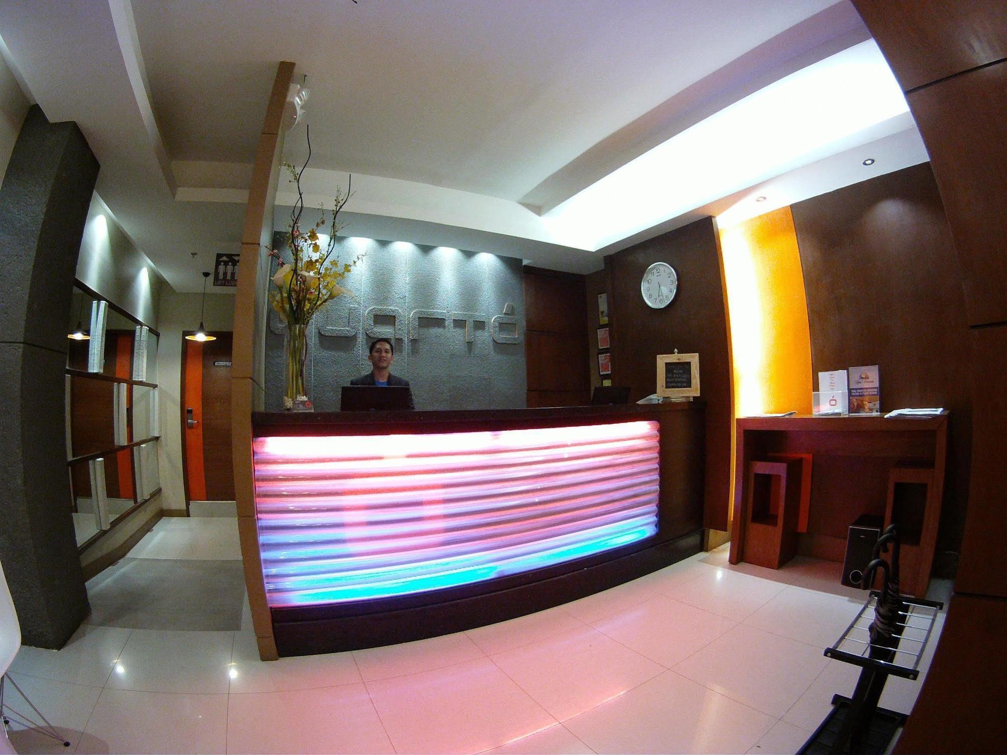 Cuarto Hotels Cebu Exterior photo