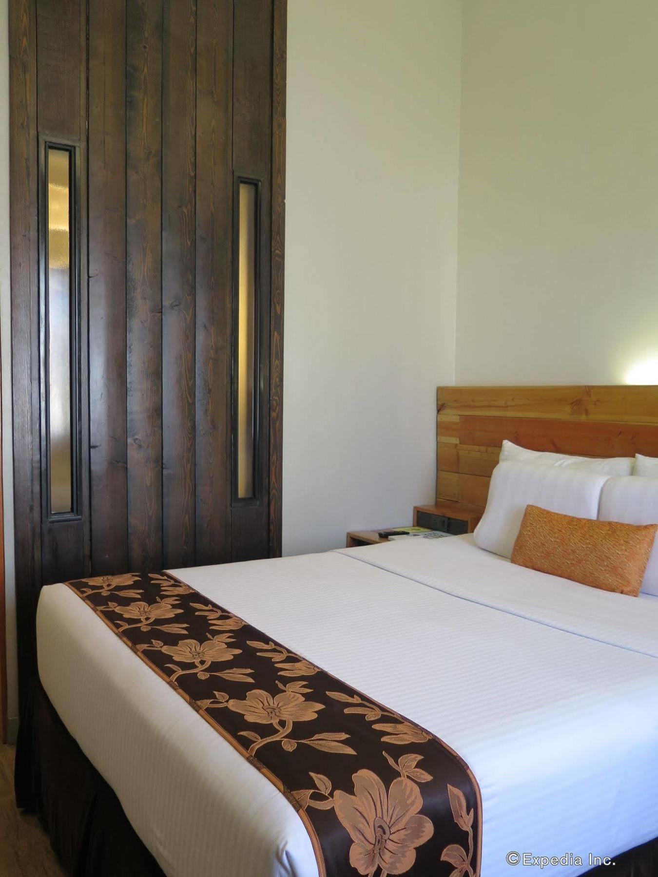 Cuarto Hotels Cebu Exterior photo