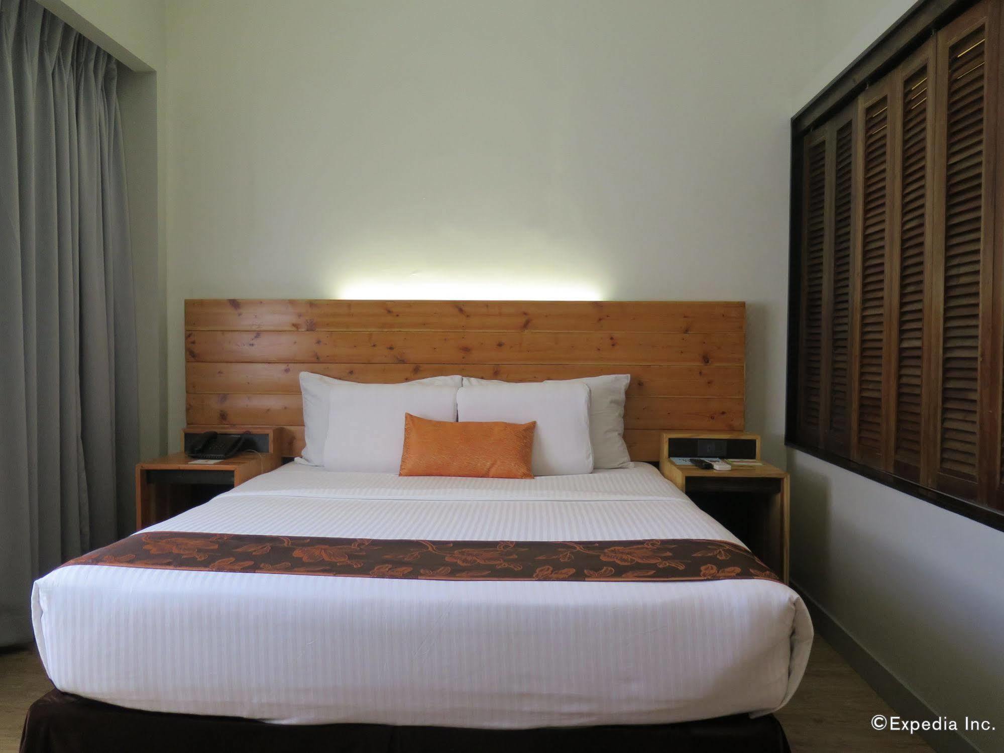 Cuarto Hotels Cebu Exterior photo