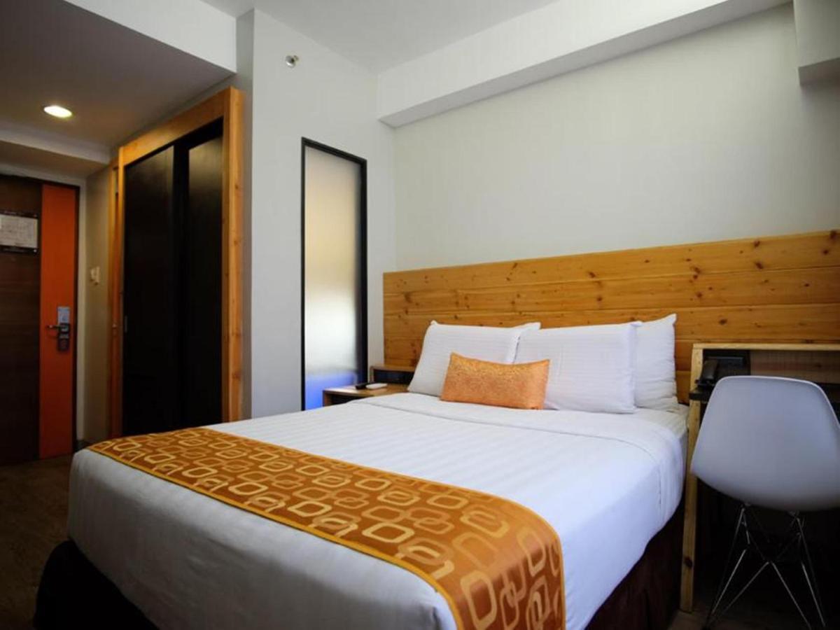 Cuarto Hotels Cebu Exterior photo